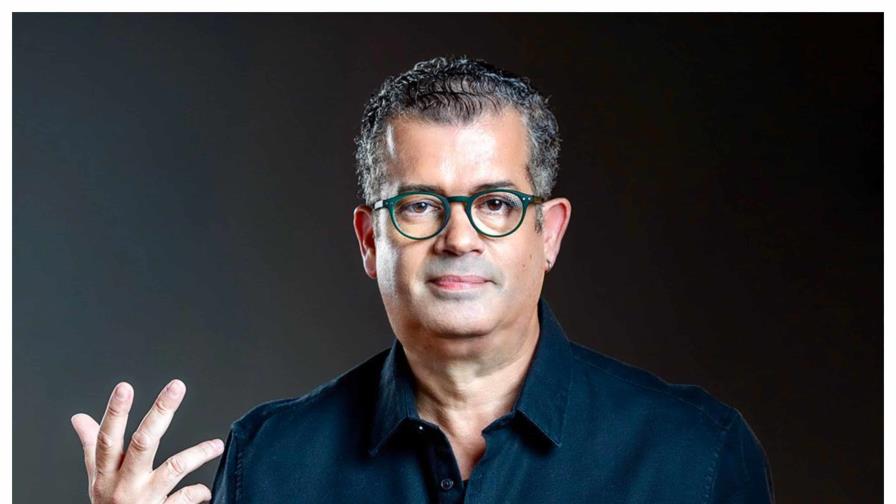 “Consuelo”, la primera producción en solitario de Roger Zayas