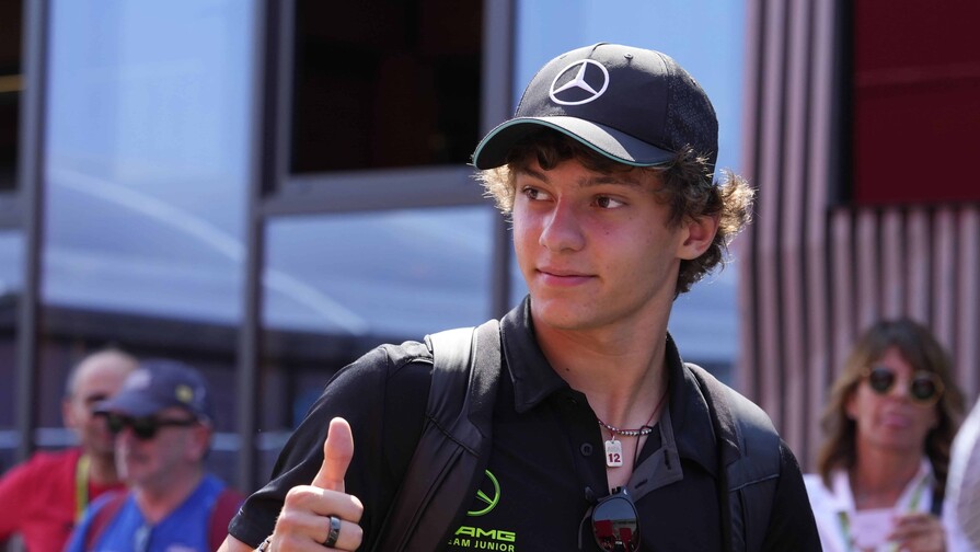 La Fórmula 1 llega a una Italia con el corazón partío: ¿Ferrari o Antonelli?