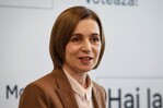 Los moldavos eligen a presidenta proeuropea Sandu a pesar de las presiones de Moscú