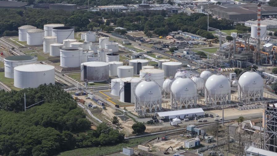 Refidomsa tendría capacidad para almacenar más de un mes de combustible