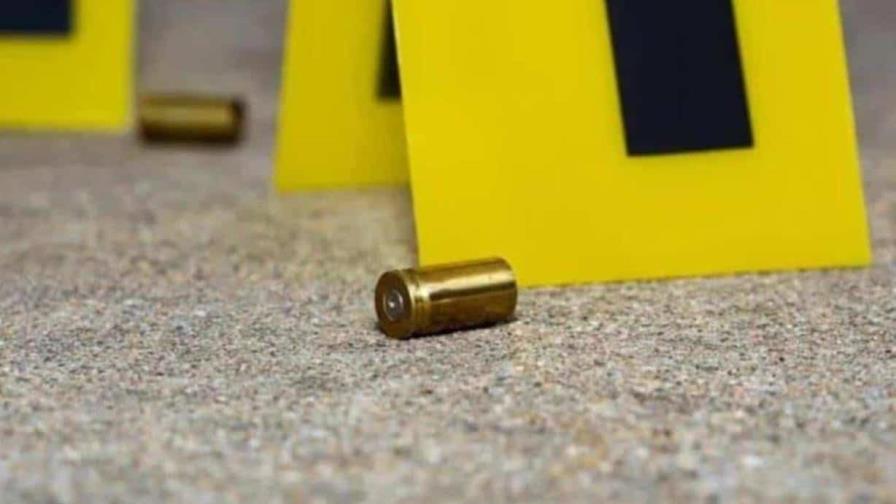 Policía busca a hombre acusado de matar a otro a tiros durante protesta en La Cuaba Policía busca a hombre acusado de matar a otro a tiros durante protesta en La Cuaba