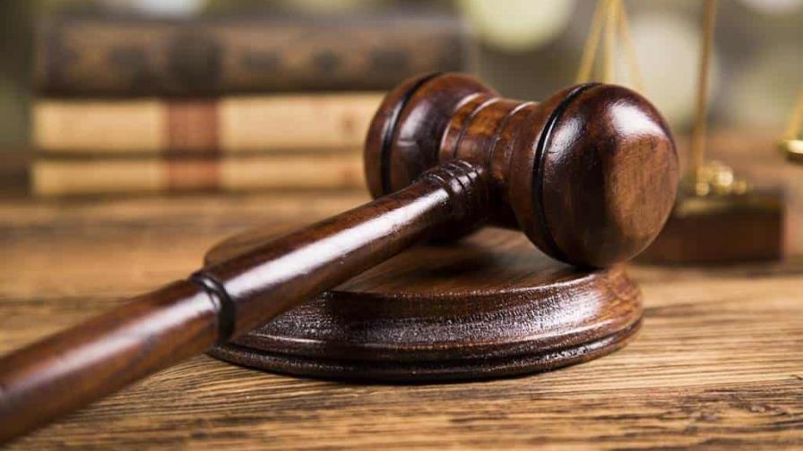 Suprema revoca inhabilitación de tres abogados por vicio procesal del CARD