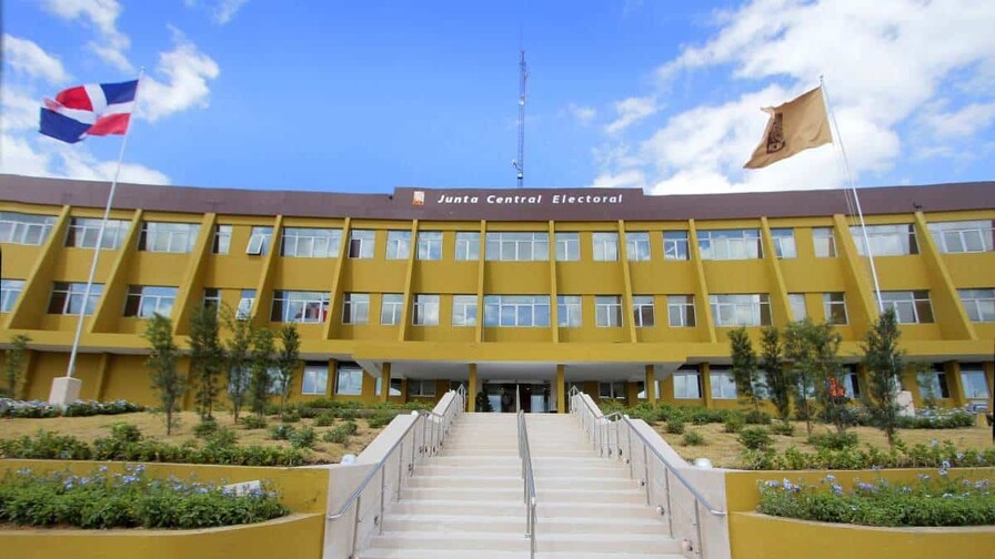 Latin Events solicita a Banreservas la retención de RD$108.7 millones de la JCE Latin Events solicita a Banreservas la retención de RD$108.7 millones de la JCE