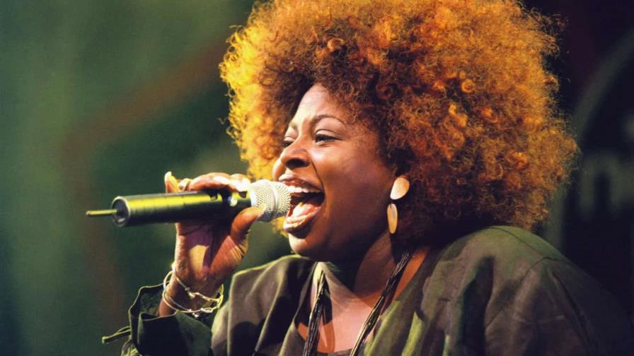 Muere en un accidente de tránsito la veterana cantante de R&B Angie Stone