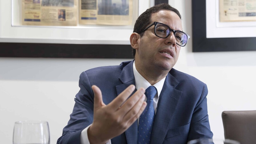 Empleados públicos trabajarán en Semana Santa hasta el 1 de abril a las 4:00 de la tarde