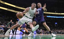 Payton Pritchard encesta 30 puntos y guía el debut triunfal de los Celtics en la Copa NBA