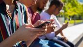 Francia ultima la prohibición de las redes sociales a los menores de 15 años