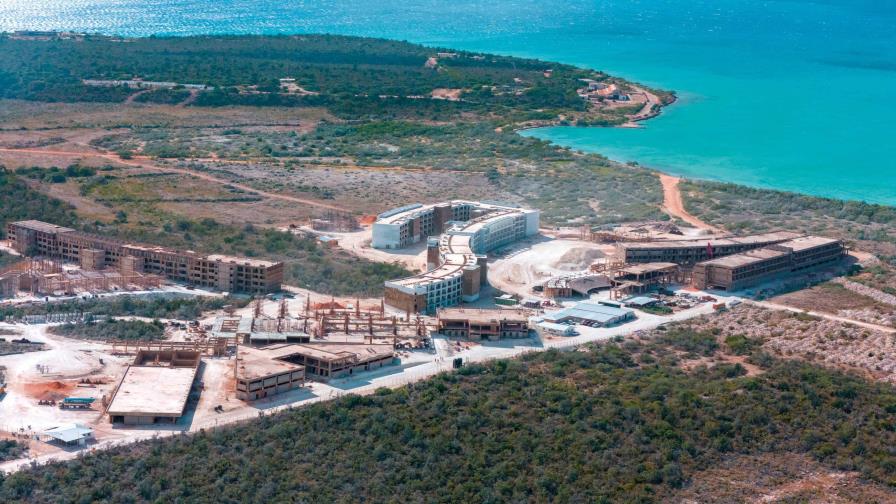 Gobierno presenta al Banco Mundial plan para el desarrollo turístico de Pedernales