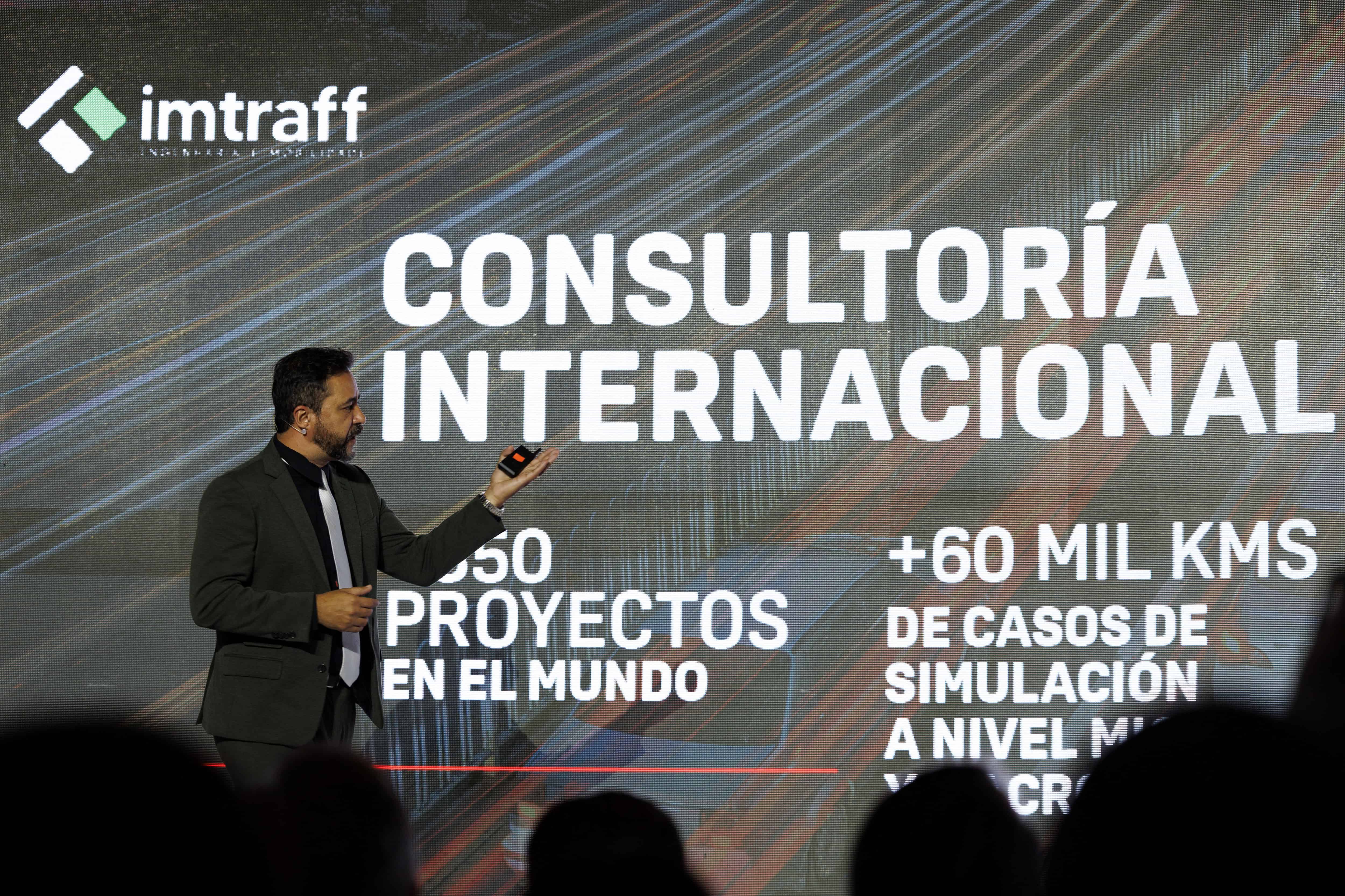 Frederico Gonzales, consultor internacional.