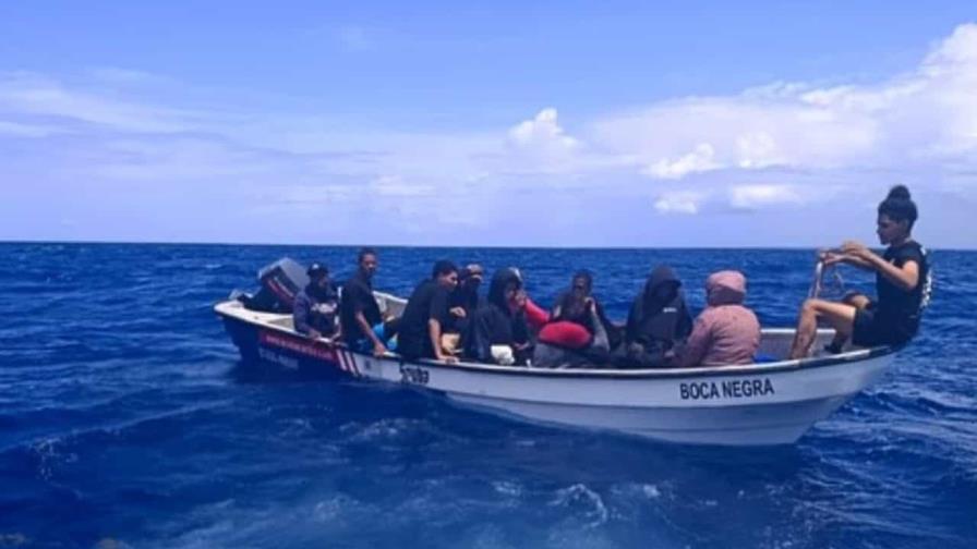 Repatrían a 32 migrantes a República Dominicana tras arribar a las costas de Puerto Rico