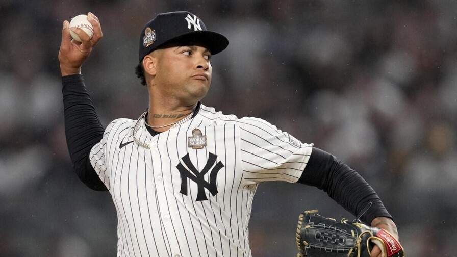Luis Gil regresa a Grandes Ligas con los Yanquis