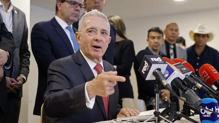 Expresidente Uribe afirma tras fallo favorable que se dedicará a la libertad de Colombia