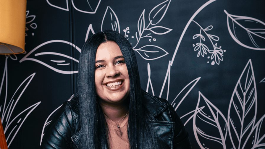 Karine Bernal Lobo : La psicología me ayuda a darle una voz distinta a cada personaje 