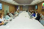 Seguros médicos cubrirán gigantomastia y medicamentos contra VIH, hepatitis B y tuberculosis