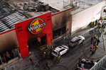 Asciende a 23 el número de muertos por incendio en una tienda en el norte de México