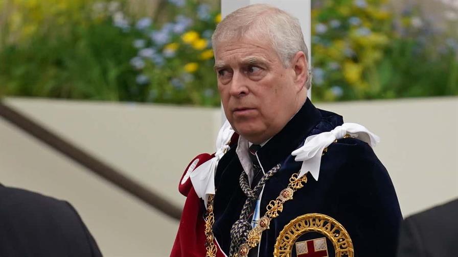 El expríncipe Andrés invitó a Epstein y mujer rumana muy mona al palacio de Buckingham