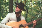 EliaCiM: “La nostalgia es la verdad más honesta que tiene la música” EliaCiM: “La nostalgia es la verdad más honesta que tiene la música”