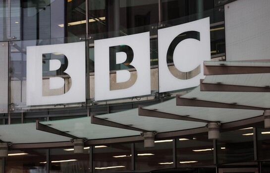 La BBC en el ojo del huracán por emitir palabra racista en los Bafta