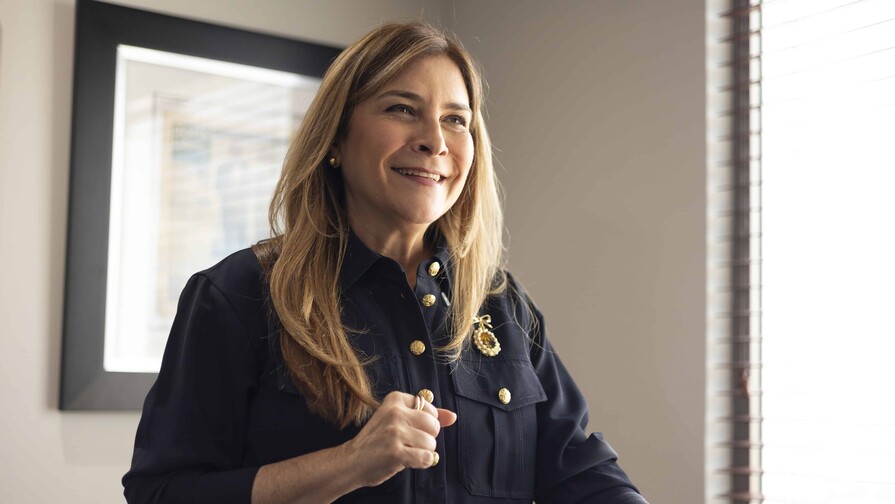 Carolina Mejía lidera el ranking de alcaldes capitalinos de América Latina en febrero de 2026