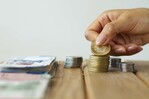 Salario mínimo en Latinoamérica promedia los 400 dólares, con fuertes brechas entre países Salario mínimo en Latinoamérica promedia los 400 dólares, con fuertes brechas entre países