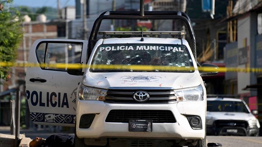 Autoridades investigan inusual asesinato de dos adultos y dos menores en Ciudad de México