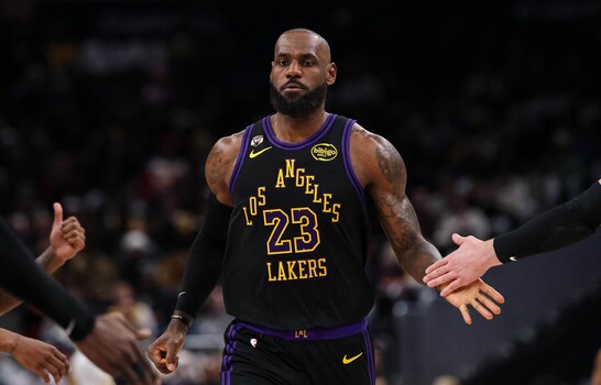 El misterio continúa: LeBron James mantiene el suspenso sobre su próximo equipo en la NBA