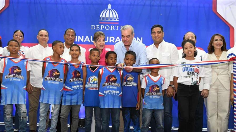Presidente Abinader entrega dos polideportivos a Puerto Plata por valor de 76 millones de pesos