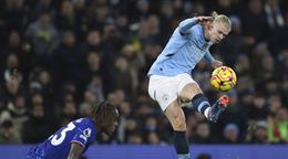 El City le remonta al Liverpool y no pierde distancia frente al líder Arsenal