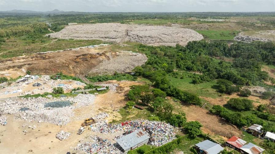 El Gobierno inicia cierre técnico del vertedero de Duquesa con apoyo de organismos internacionales