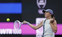 Iga Swiatek avanza a cuartos en el Torneo de Doha, Andreeva cae eliminada