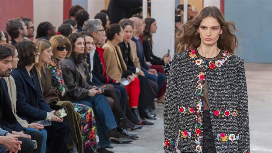 Carolina Herrera presenta su nueva colección en un desfile en Nueva York