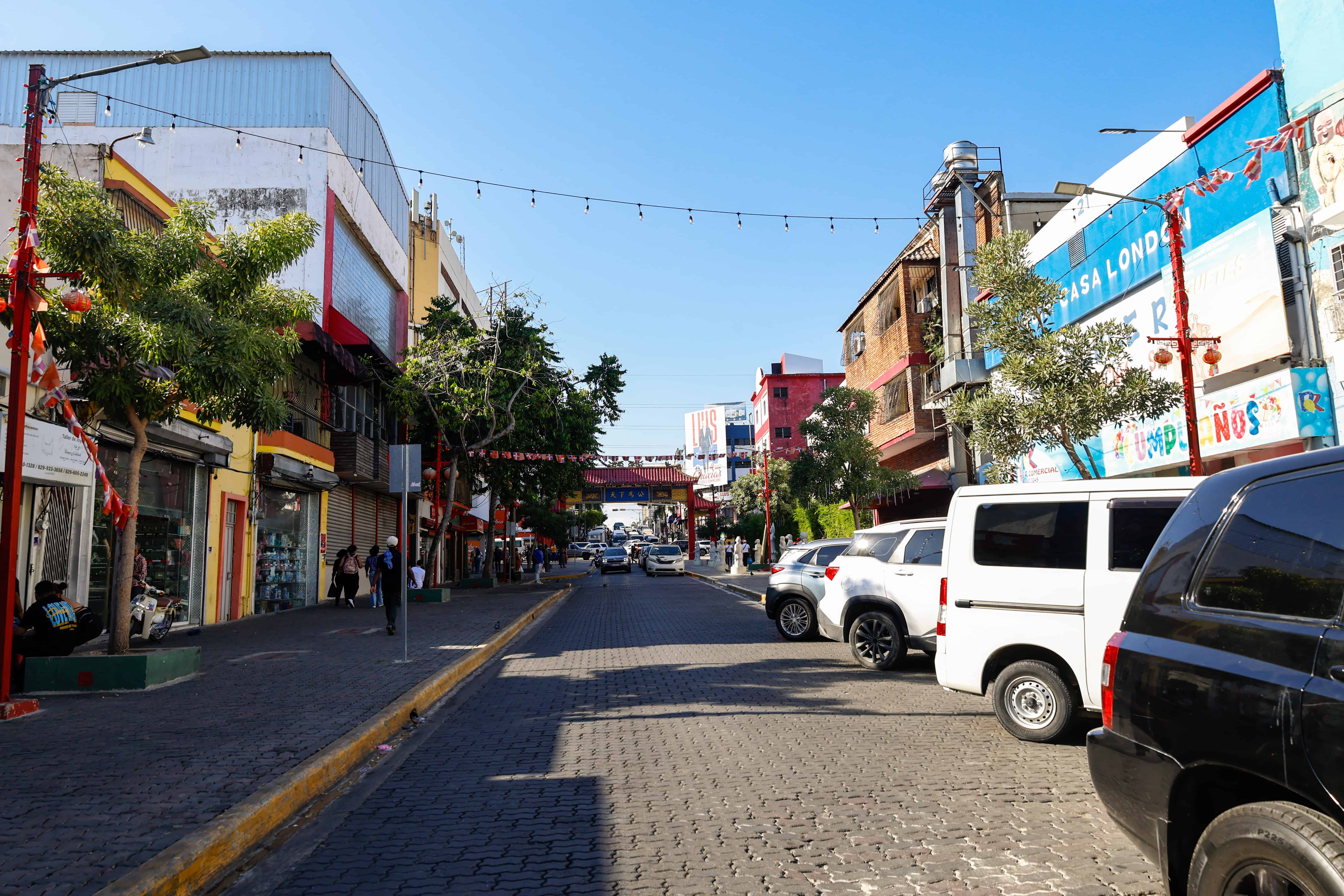La avenida Duarte y su intersección con la Benito González en la actualidad. 