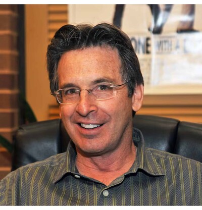 Hallan muerto al actor Robert Carradine, conocido por Lizzie McGuire; padecía trastorno bipolar