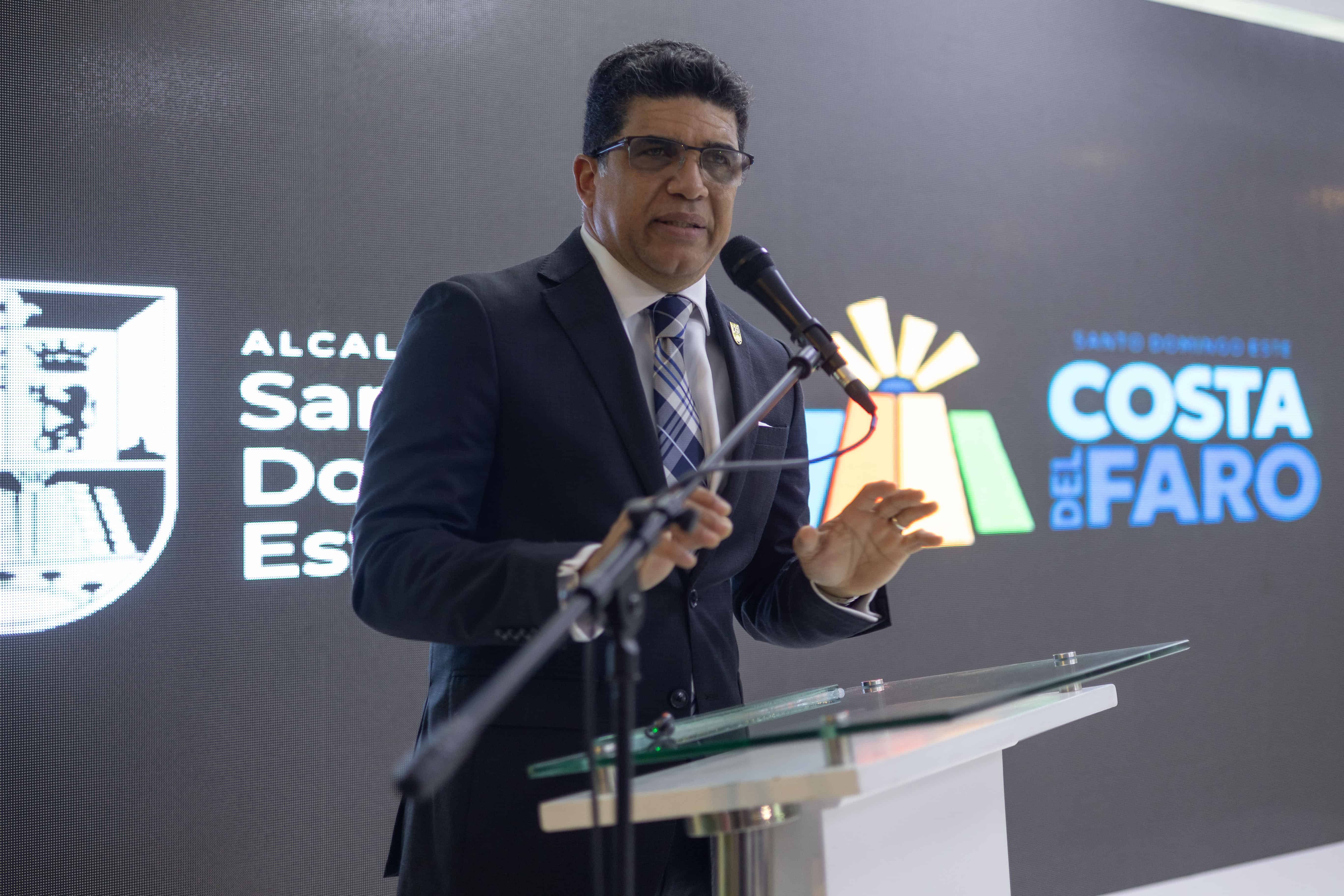 Alcalde de Santo Domingo Este, Dio Astacio.