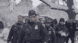 Mamdani pide respeto para Policía de Nueva York tras videos de ataques con bolas de nieve