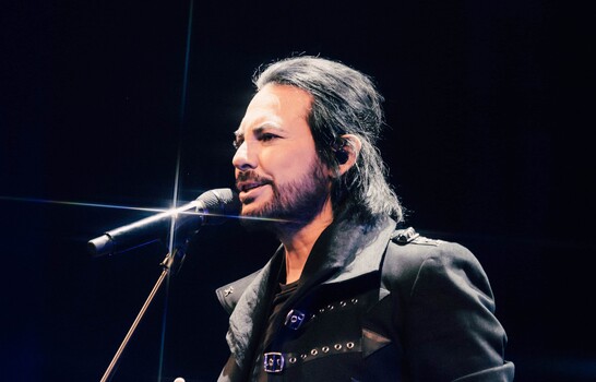 Beto Cuevas anuncia su concierto acústico en Santo Domingo