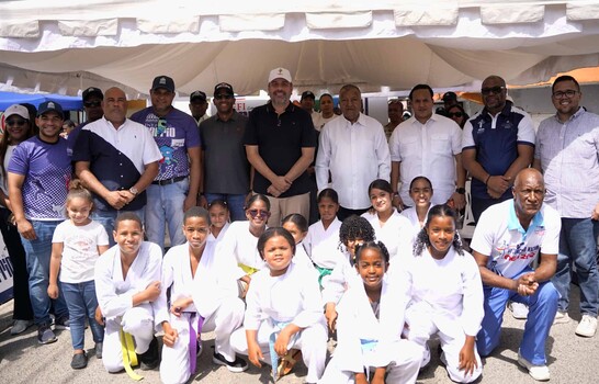 Inefi lleva deporte, salud y esperanza a Madre Vieja Norte con jornada comunitaria