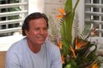 Julio Iglesias se querellará contra elDiario.es al no retractarse del montaje contra él