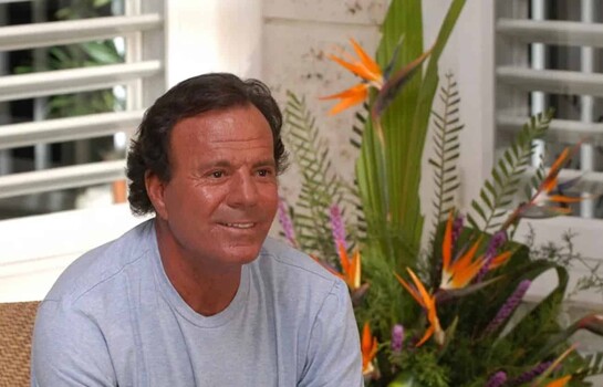 Julio Iglesias se querellará contra elDiario.es al no retractarse del montaje contra él