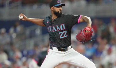 Sandy Alcántara tendrá la pelota en partido que puede ser clave ante Venezuela