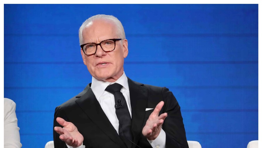 Tim Gunn revela que ha sido célibe durante 43 años tras la muerte de su pareja por sida Tim Gunn revela que ha sido célibe durante 43 años tras la muerte de su pareja por sida