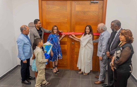 El Centro Cultural Perelló inaugura “Vínculos transparentes” de Carlos Baret