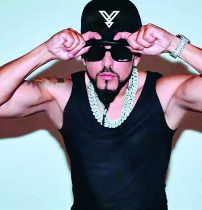 Yandel Sinfónico presenta su espectáculo en Altos de Chavón: una experiencia musical única