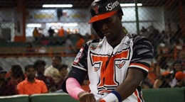 Jesús Sánchez se queda en los Toros del Este tras renovar contrato