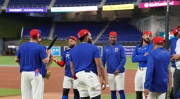 Equipo dominicano que participará en el Clásico Mundial de Béisbol practica por primera vez