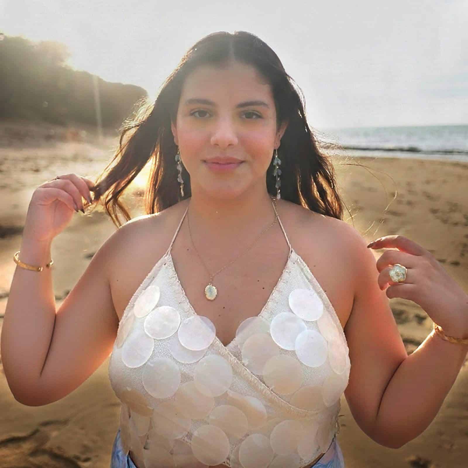 El videoclip fue dirigido por Gil Amado y Denisse Casado y resalta una atmósfera de serenidad e introspección.