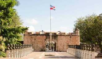 ¿Por qué se llama República Dominicana y no simplemente Dominicana?