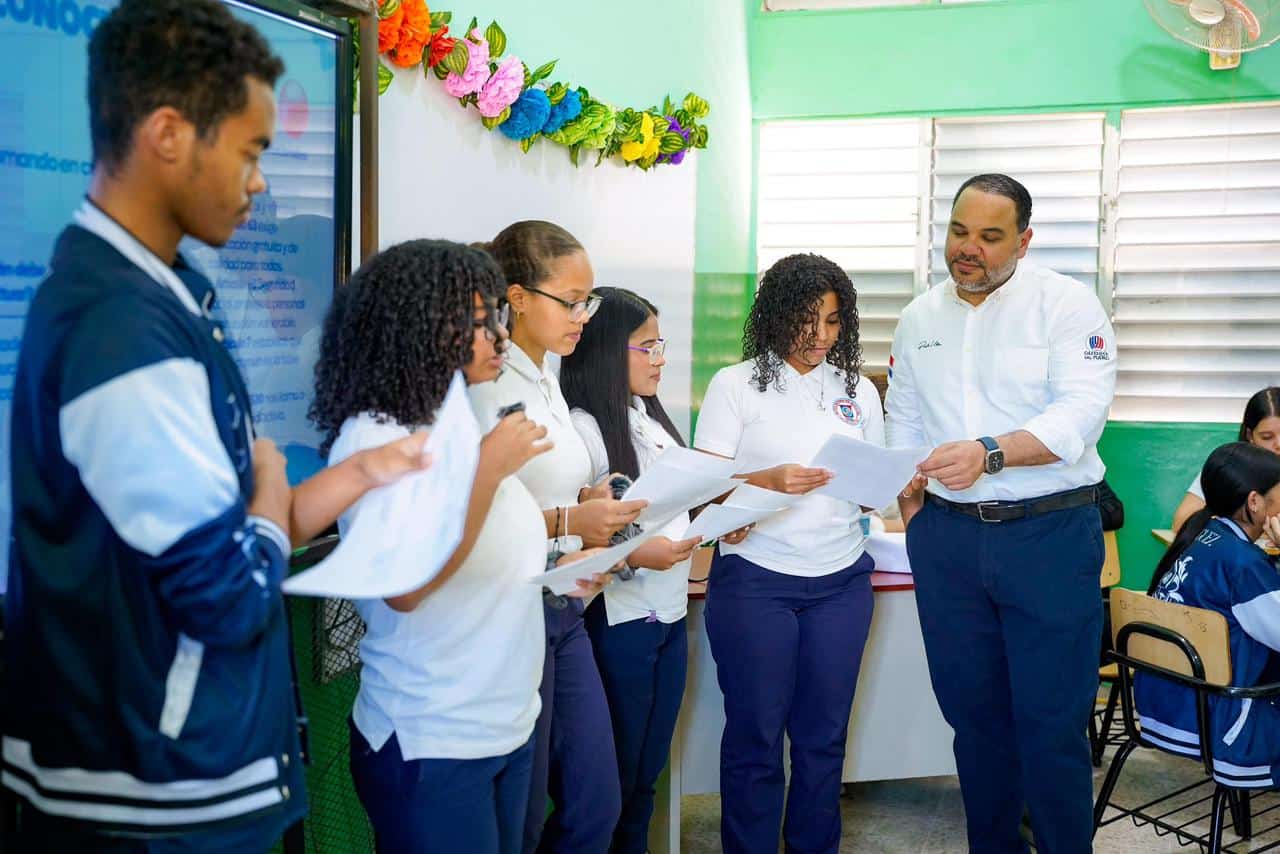 La pregunta volvió al final: ¿quién cuida a los que siempre pierden? Los cuida la Constitución cuando se aplica.