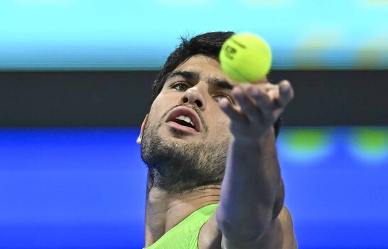 El invicto Carlos Alcaraz apunta al triplete en Indian Wells ante Jannik Sinner y Novak Djokovic
