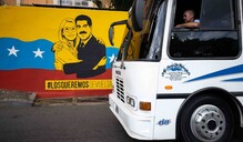 Maduro, dos meses fuera de una Venezuela que ha priorizado la economía sobre la política